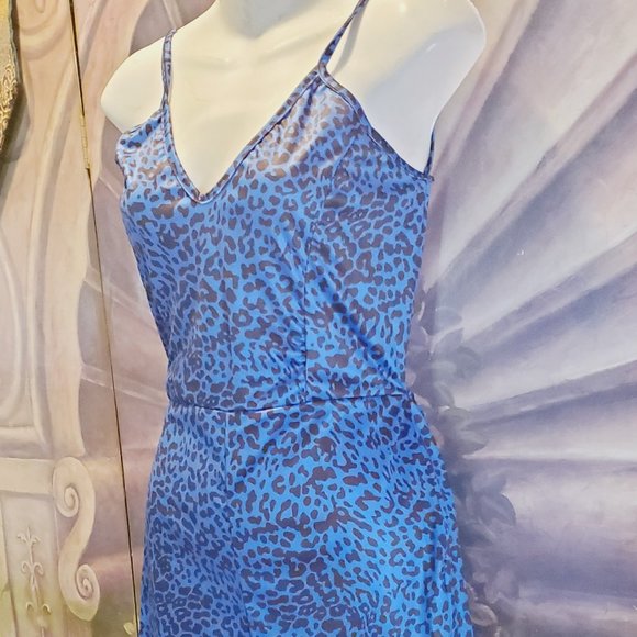 Straps Short legs Jumpsuit  Open back Size Small - Picture 7 of 7